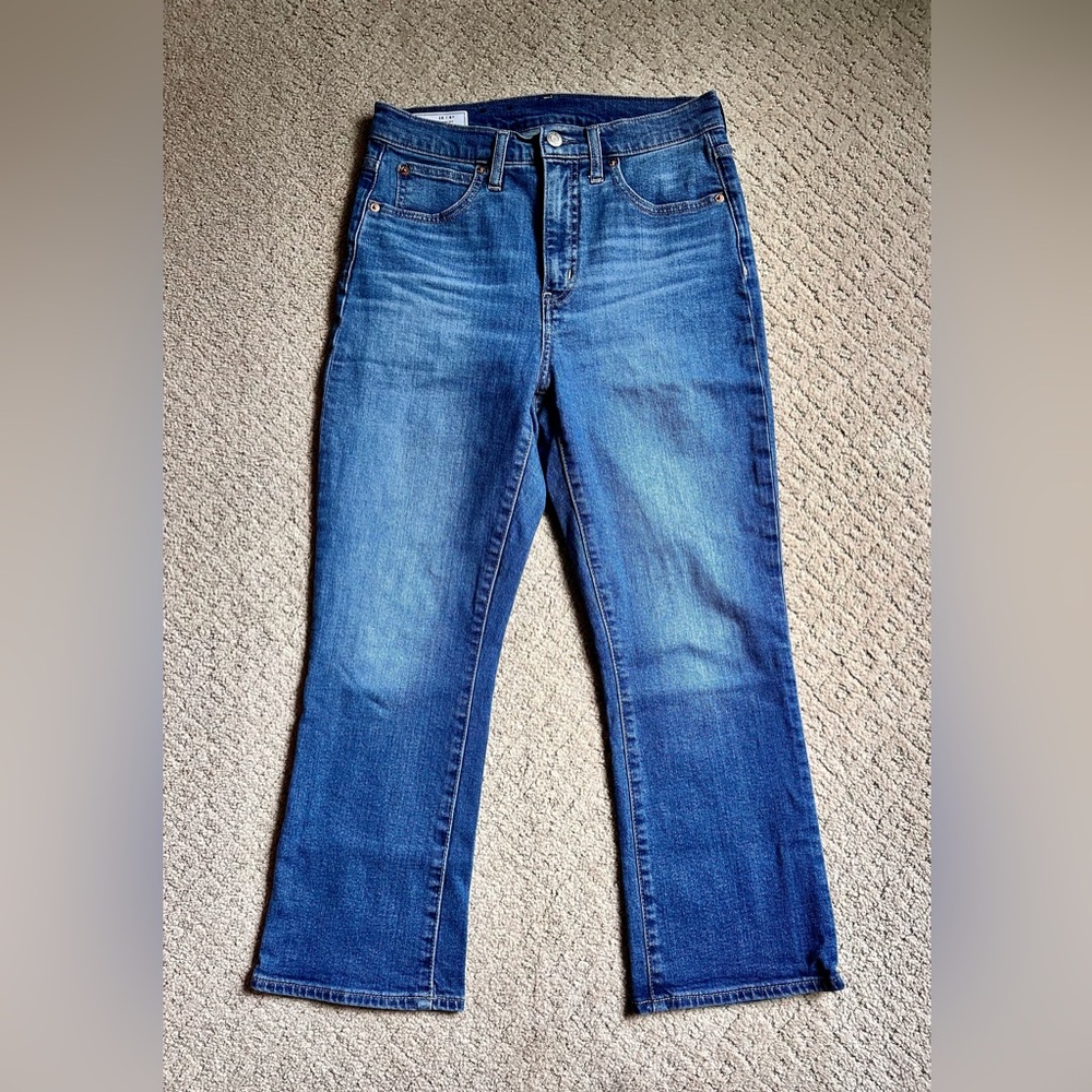 Gap Kick Fit Cropped High Rise Jeans, Size 6 Short